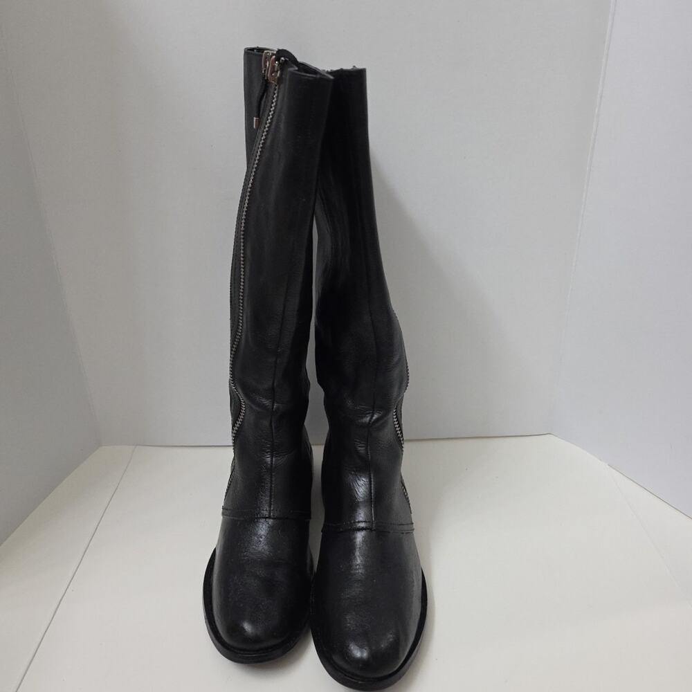 Tahari Andy Tall Riding Boots Black Leather Knee High Zip Equestrian Womens 8.5 - Picture 3 of 10
